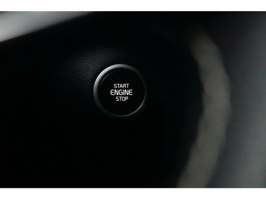 Volvo  XC40 T5 Recharge R-Design Harman/Kardon | Elek Stoel | Adaptive Cruise | BLIS | Camera | Leder-Alcanta... ActivLease financial lease