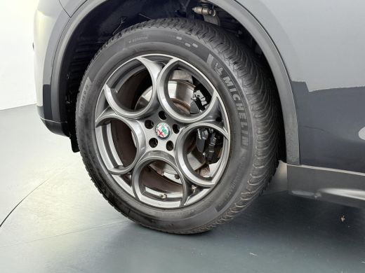 Alfa Romeo Stelvio 2.0 T AWD Super VAN &euro; 33.900,- VOOR &euro; 28.877, - UW LENTEVOORDEEL: &euro; 5.023,-!  | BOMVOL| STOEL/ ST... ActivLease financial lease