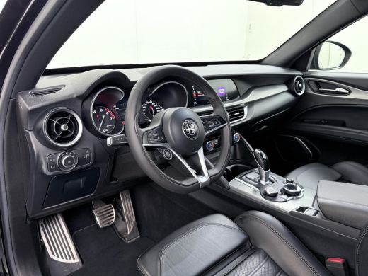 Alfa Romeo Stelvio 2.0 T AWD Super VAN &euro; 33.900,- VOOR &euro; 28.877, - UW LENTEVOORDEEL: &euro; 5.023,-!  | BOMVOL| STOEL/ ST... ActivLease financial lease
