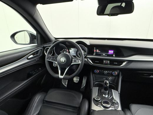 Alfa Romeo Stelvio 2.0 T AWD Super VAN &euro; 33.900,- VOOR &euro; 28.877, - UW LENTEVOORDEEL: &euro; 5.023,-!  | BOMVOL| STOEL/ ST... ActivLease financial lease