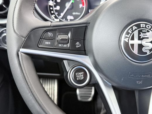 Alfa Romeo Stelvio 2.0 T AWD Super VAN &euro; 33.900,- VOOR &euro; 28.877, - UW LENTEVOORDEEL: &euro; 5.023,-!  | BOMVOL| STOEL/ ST... ActivLease financial lease