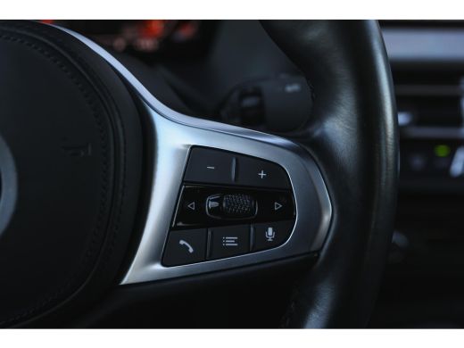 BMW 2 Serie 218i High Executive M Sport Automaat / Panoramadak / Sportstoelen / Achteruitrijcamera / M Sporto... ActivLease financial lease