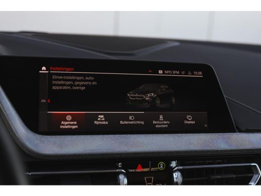 BMW 2 Serie 218i High Executive M Sport Automaat / Panoramadak / Sportstoelen / Achteruitrijcamera / M Sporto... ActivLease financial lease