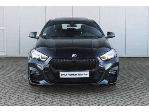 BMW 2 Serie 218i High Executive M Sport Automaat / Panoramadak / Sportstoelen / Achteruitrijcamera / M Sporto... ActivLease financial lease