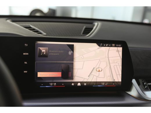BMW X1 xDrive25e M Sport Automaat / Panoramadak / Trekhaak / Sportstoelen / M Adaptief onderstel / Comfo... ActivLease financial lease