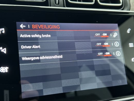 Citroën C3 1.5 HDi 102PK Shine / Stoelverwarming / 1/2 Leder / Airco-ecc./ Navigatie / Pack City Safety / Ap... ActivLease financial lease