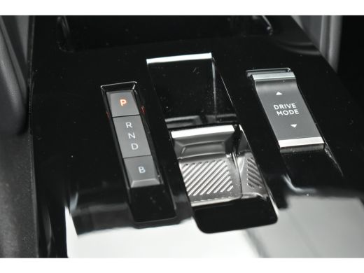 Citroën &euml;-C4 Shine 50 kWh 3 Fase | Vol-Leder | Massage | Elektr. Stoelen | Stoelverwarming | Navigatie | Full-... ActivLease financial lease