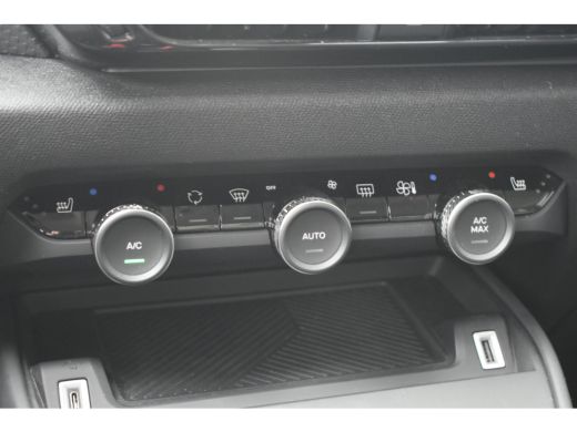 Citroën &euml;-C4 Shine 50 kWh 3 Fase | Vol-Leder | Massage | Elektr. Stoelen | Stoelverwarming | Navigatie | Full-... ActivLease financial lease