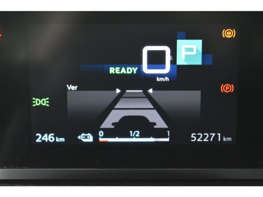 Citroën &euml;-C4 Shine 50 kWh 3 Fase | Vol-Leder | Massage | Elektr. Stoelen | Stoelverwarming | Navigatie | Full-... ActivLease financial lease