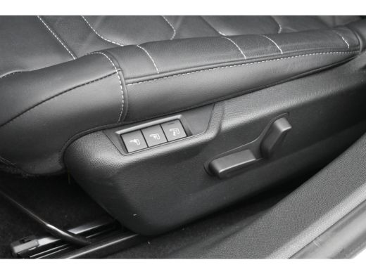 Citroën &euml;-C4 Shine 50 kWh 3 Fase | Vol-Leder | Massage | Elektr. Stoelen | Stoelverwarming | Navigatie | Full-... ActivLease financial lease