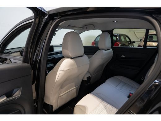 Fiat 600 1.2 Hybrid La Prima | Lederen Bekleding | Stoelverwarming | Climate Controle | Navigatie | Camera... ActivLease financial lease