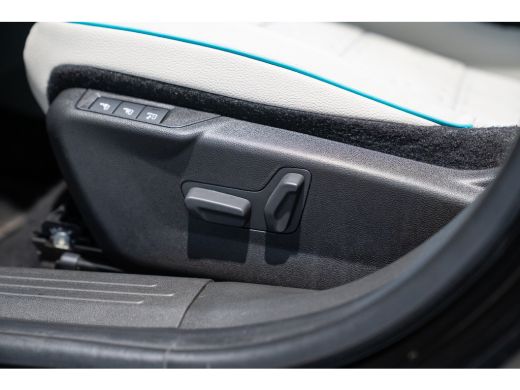 Fiat 600 1.2 Hybrid La Prima | Lederen Bekleding | Stoelverwarming | Climate Controle | Navigatie | Camera... ActivLease financial lease