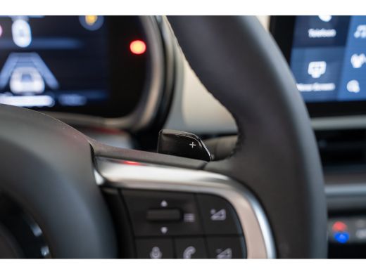 Fiat 600 1.2 Hybrid La Prima | Lederen Bekleding | Stoelverwarming | Climate Controle | Navigatie | Camera... ActivLease financial lease