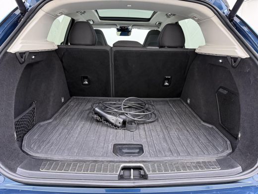 Lynk & Co 01 1.5 VAN &euro; 23.900,- VOOR &euro; 19.877,- UW LENTEVOORDEEL &euro; 4.023 ,-! | PHEV PLUG-IN HYBRIDE | COMPLETE... ActivLease financial lease