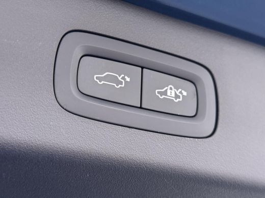 Lynk & Co 01 1.5 VAN &euro; 23.900,- VOOR &euro; 19.877,- UW LENTEVOORDEEL &euro; 4.023 ,-! | PHEV PLUG-IN HYBRIDE | COMPLETE... ActivLease financial lease