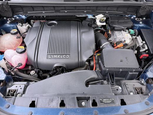 Lynk & Co 01 1.5 VAN &euro; 23.900,- VOOR &euro; 19.877,- UW LENTEVOORDEEL &euro; 4.023 ,-! | PHEV PLUG-IN HYBRIDE | COMPLETE... ActivLease financial lease