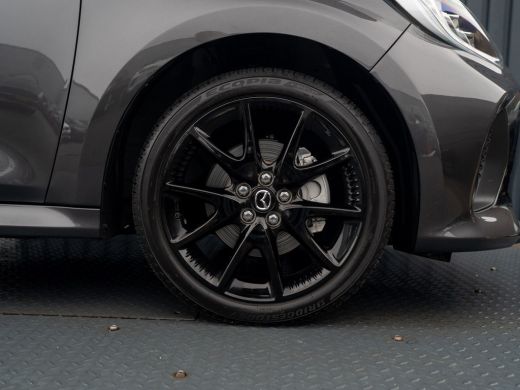 Mazda 2 Hybrid Hybrid 1.5 Homura Plus | Trekhaak afnb. | Panodak | Head Up | Prijs Rijklaar!! ActivLease financial lease