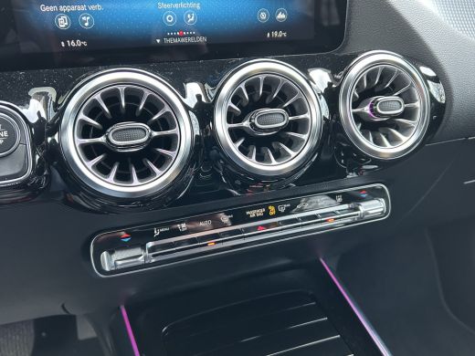 Mercedes-Benz GLA 250e Luxury Plugin Hybride 250e Luxury // Trekhaak // Carplay // Camera // Sfeerverlichting // Wi... ActivLease financial lease