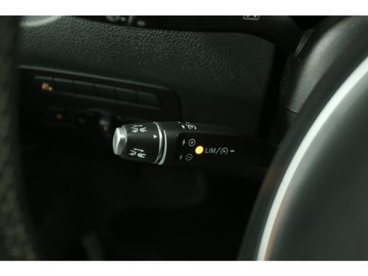 Mercedes-Benz Vito 114 CDI Lang | Aut. | Clima | Camera | Adap. Cruise | 3 Zits | Trekh. | Stoelverw. | Carplay ActivLease financial lease