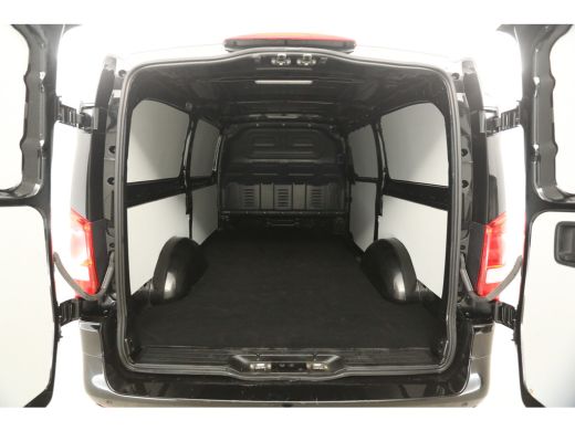 Mercedes-Benz Vito 114 CDI Lang | Aut. | Clima | Camera | Adap. Cruise | 3 Zits | Trekh. | Stoelverw. | Carplay ActivLease financial lease