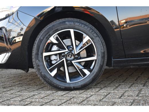 Opel Corsa 1.2 Turbo Hybrid GS 110pk DEMO-DEAL! 8 Jaar Garantie! | Navigatie Pro | Keyless-Entry | Dodehoek-... ActivLease financial lease