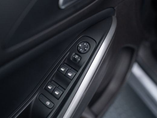 Opel Grandland 1.2 Turbo GS Line | Camera | Stoel & Stuur verw. | Navi | Prijs Rijklaar!! ActivLease financial lease