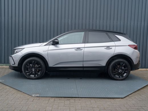 Opel Grandland 1.2 Turbo GS Line | Camera | Stoel & Stuur verw. | Navi | Prijs Rijklaar!! ActivLease financial lease