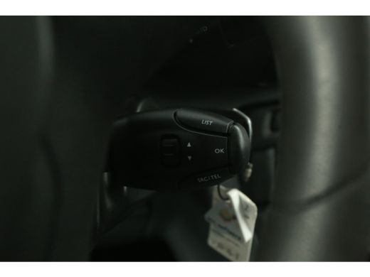 Opel Vivaro CDTI L2H1 | Airco | Cruise | Kasten | 3-Zits | Parkeersens. | Inrichting | Elektrpakket ActivLease financial lease