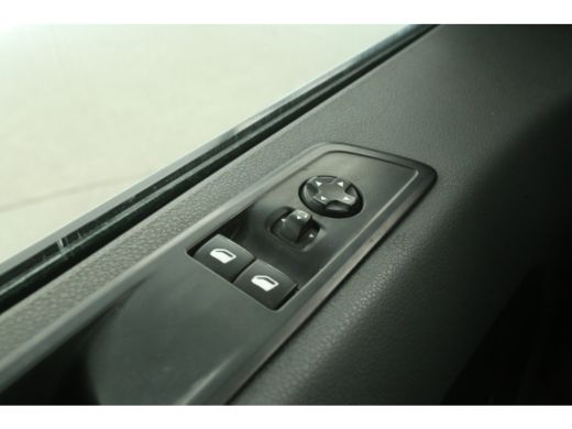 Opel Vivaro CDTI L2H1 | Airco | Cruise | Kasten | 3-Zits | Parkeersens. | Inrichting | Elektrpakket ActivLease financial lease