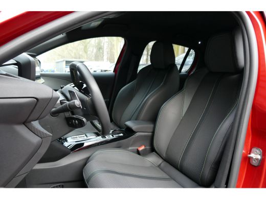 Peugeot 208 HYBRID 100PK 5-DRS GT AUTOMAAT / NAVI / CLIMA / PDC / 17"LMV / CAMERA / KEYLESS / FULL-LED / BLUE... ActivLease financial lease