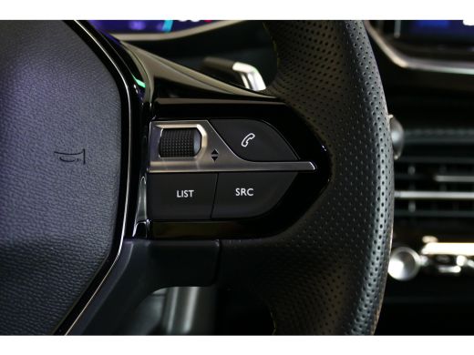 Peugeot 208 HYBRID 100PK 5-DRS GT AUTOMAAT / NAVI / CLIMA / PDC / 17"LMV / CAMERA / KEYLESS / FULL-LED / BLUE... ActivLease financial lease