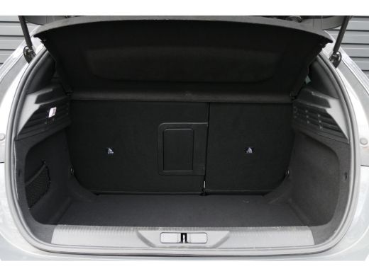 Peugeot 308 1.2 HYBRID 136PK GT AUTOMAAT / NAVI / CLIMA / PDC / 18"LMV / CAMERA / FULL-LED / KEYLESS / BLUETO... ActivLease financial lease