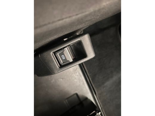 Peugeot Expert 2.0 BlueHDI 180 S&S DC | Achterdeuren met ruiten | Alarm klasse 1(startblokkering) | Armsteun voor ActivLease financial lease