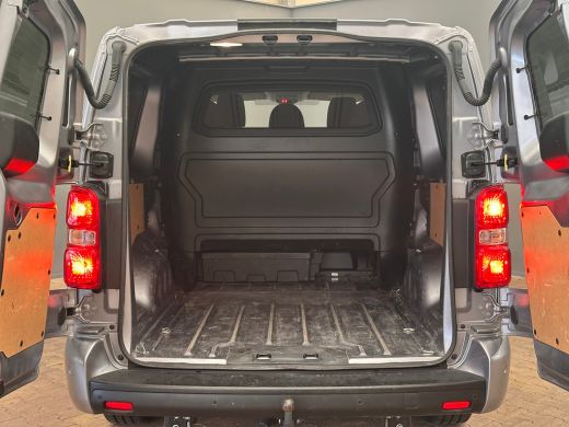 Peugeot Expert 2.0 BlueHDI 180 S&S DC | Achterdeuren met ruiten | Alarm klasse 1(startblokkering) | Armsteun voor ActivLease financial lease