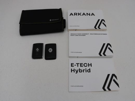 Renault Arkana 1.6 E-Tech hybrid 145 E-Tech engineered | Panoramadak | Stoelverwarming | Trekhaak | Leder/Alcant... ActivLease financial lease