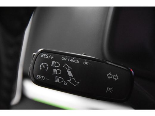 Skoda Karoq 1.5 TSI DSG *1ste Eigenaar*Navi*Stoelverwarming*Camera* ActivLease financial lease