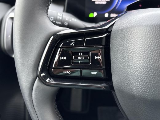 Suzuki e Vitara Select 61 kWh **ARTIC WHITE/ ELEKTRISCH/ DIRECT LEVERBAAR** ActivLease financial lease