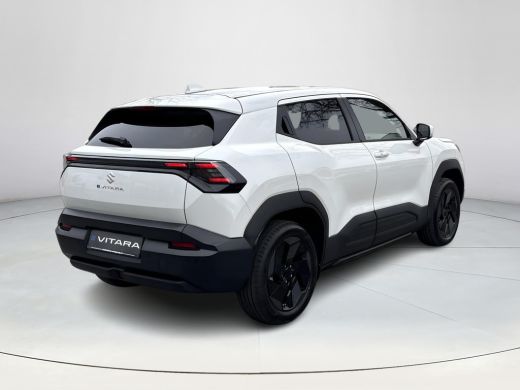 Suzuki e Vitara Select 61 kWh **ARTIC WHITE/ ELEKTRISCH/ DIRECT LEVERBAAR** ActivLease financial lease