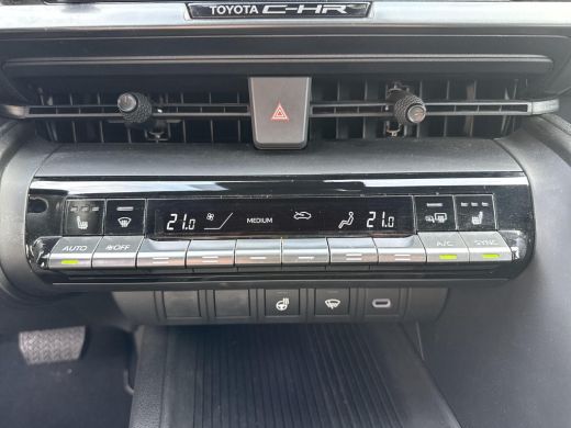 Toyota C-HR 1.8 Hybrid 140 Dynamic | Navigatie | Apple CarPlay/Android auto | Achteruitrijcamera | Stuur en s... ActivLease financial lease