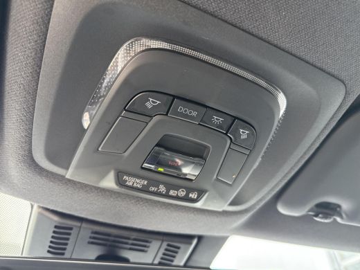 Toyota C-HR 1.8 Hybrid 140 Dynamic | Navigatie | Apple CarPlay/Android auto | Achteruitrijcamera | Stuur en s... ActivLease financial lease