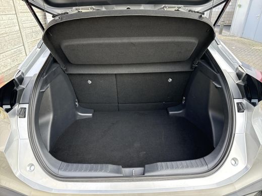 Toyota C-HR 1.8 Hybrid 140 Dynamic | Navigatie | Apple CarPlay/Android auto | Achteruitrijcamera | Stuur en s... ActivLease financial lease