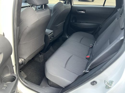 Toyota Corolla Cross Hybrid 200 Style | Navigatie | Apple CarPlay/Android auto | Panoramadak | Trekhaak | Achteruitrij... ActivLease financial lease