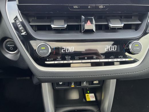 Toyota Corolla Cross Hybrid 200 Style | Navigatie | Apple CarPlay/Android auto | Panoramadak | Trekhaak | Achteruitrij... ActivLease financial lease