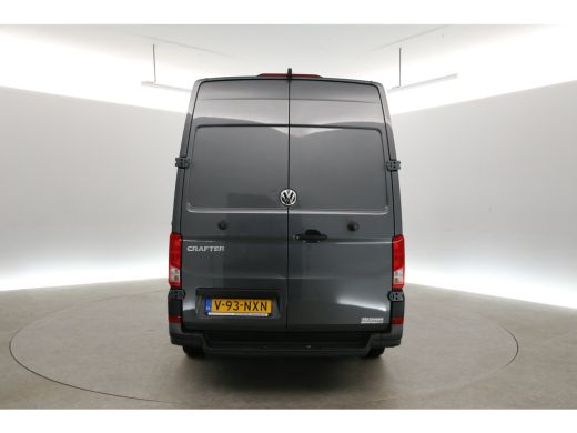 Volkswagen Crafter 2.0 TDI L3H3 | 140PK | 3000KG Trekgew. | Aut. | Airco | Camera | Carplay | Navigatie | Parkeersens. ActivLease financial lease