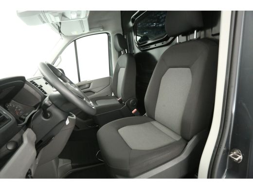 Volkswagen Crafter 2.0 TDI L3H3 | 140PK | 3000KG Trekgew. | Aut. | Airco | Camera | Carplay | Navigatie | Parkeersens. ActivLease financial lease