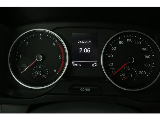 Volkswagen Crafter 2.0 TDI L3H3 | Laadklep | Airco | Camera | Cruise | Carplay | Parkeersensoren ActivLease financial lease