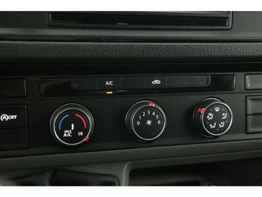 Volkswagen Crafter 2.0 TDI L3H3 | Laadklep | Airco | Camera | Cruise | Carplay | Parkeersensoren ActivLease financial lease