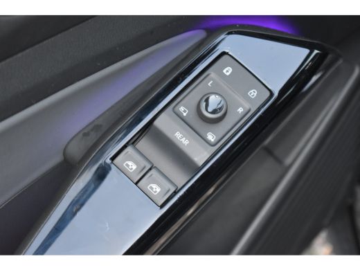 Volkswagen ID.4 77 kWh 286PK Pro Limited Edition | BLACK EDITION | 19 INCH | NAVIGATIE | CAMERA | STOEL + STUURVE... ActivLease financial lease