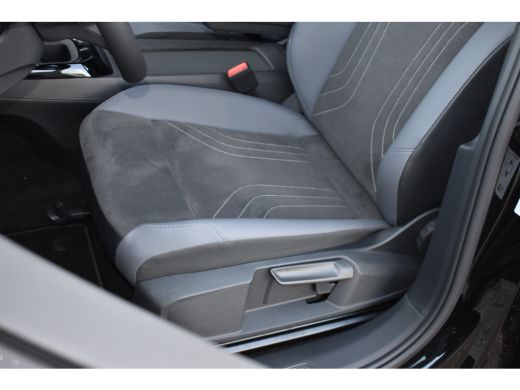 Volkswagen ID.4 77 kWh 286PK Pro Limited Edition | BLACK EDITION | 19 INCH | NAVIGATIE | CAMERA | STOEL + STUURVE... ActivLease financial lease