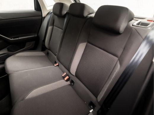 Volkswagen Polo 1.0 TSI Life Sport (VIRTUAL COCKPIT, APPLE CARPLAY, GROOT NAVI, CLIMATE, STOELVERWARMING, CAMERA,... ActivLease financial lease